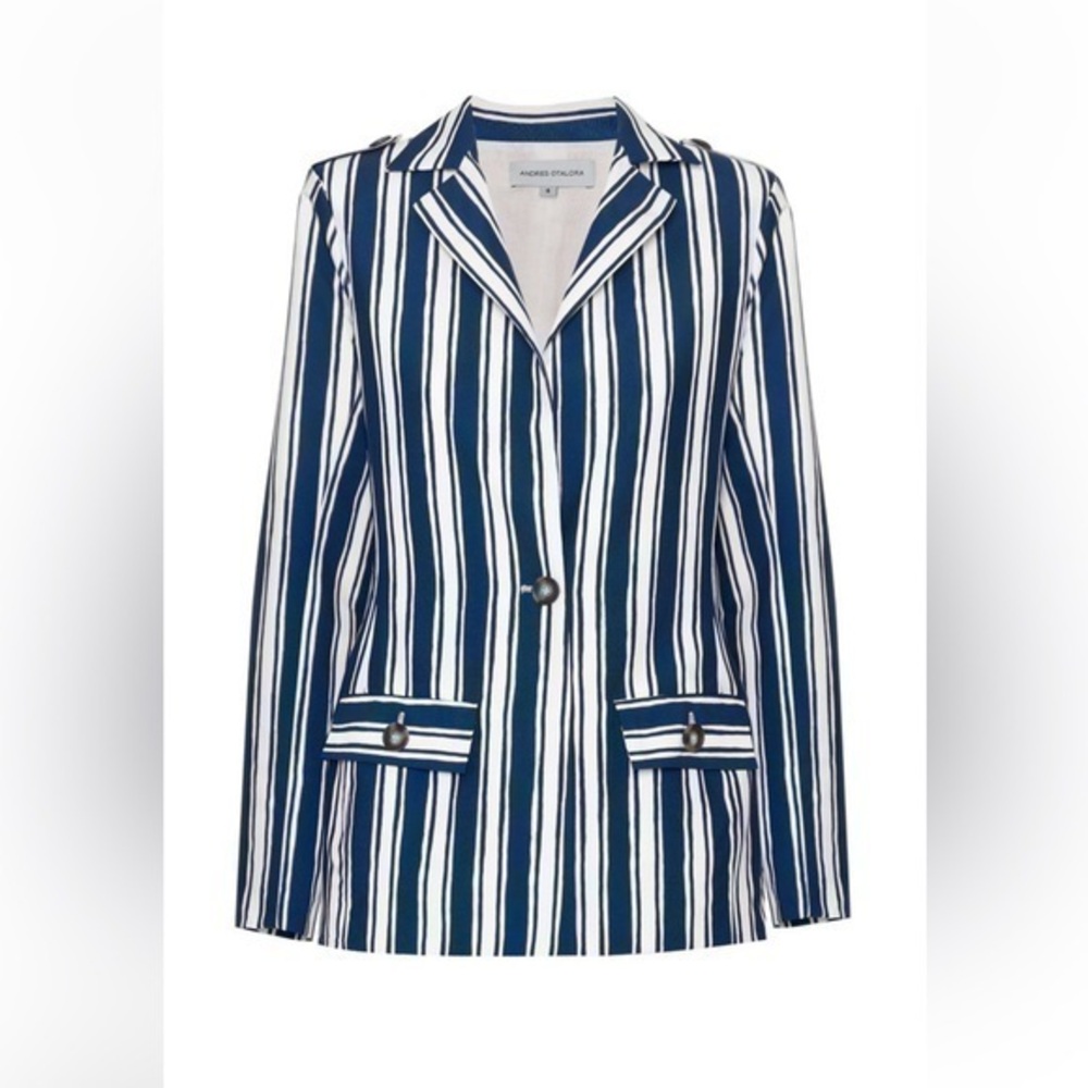 Andres Otalora
Amassunu Stretch-Cotton Blazer blue & white size 4